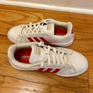 LIKE NEW Adidas Grand Court Women’s Sneakers